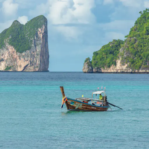 Phi Phi Island - RK tour by Kamon